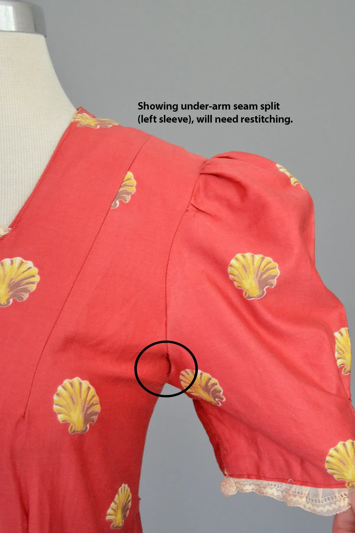 1930s Seashell Novelty Print Puff Sleeve Peasant Folk Dress Gown
