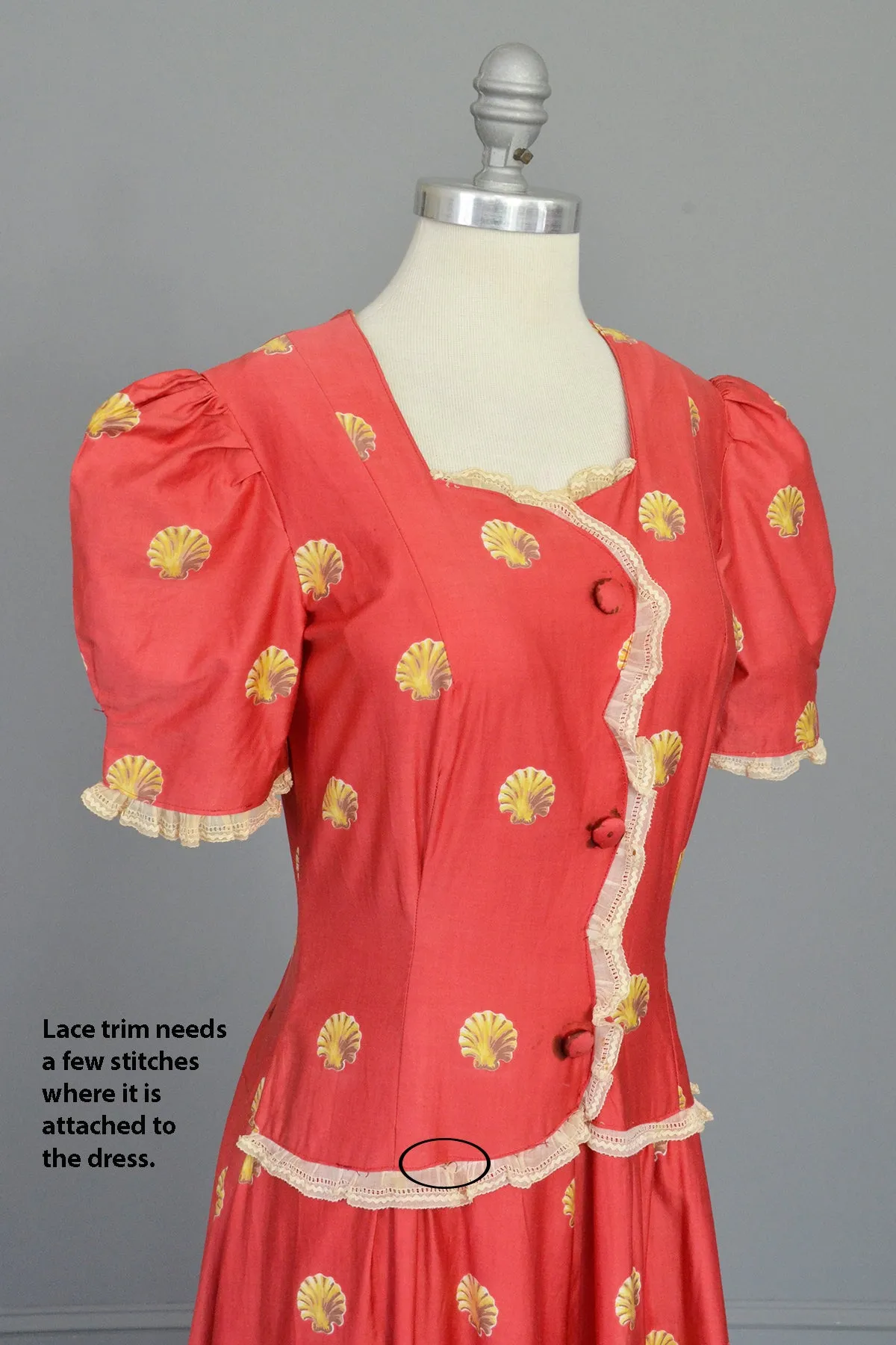 1930s Seashell Novelty Print Puff Sleeve Peasant Folk Dress Gown