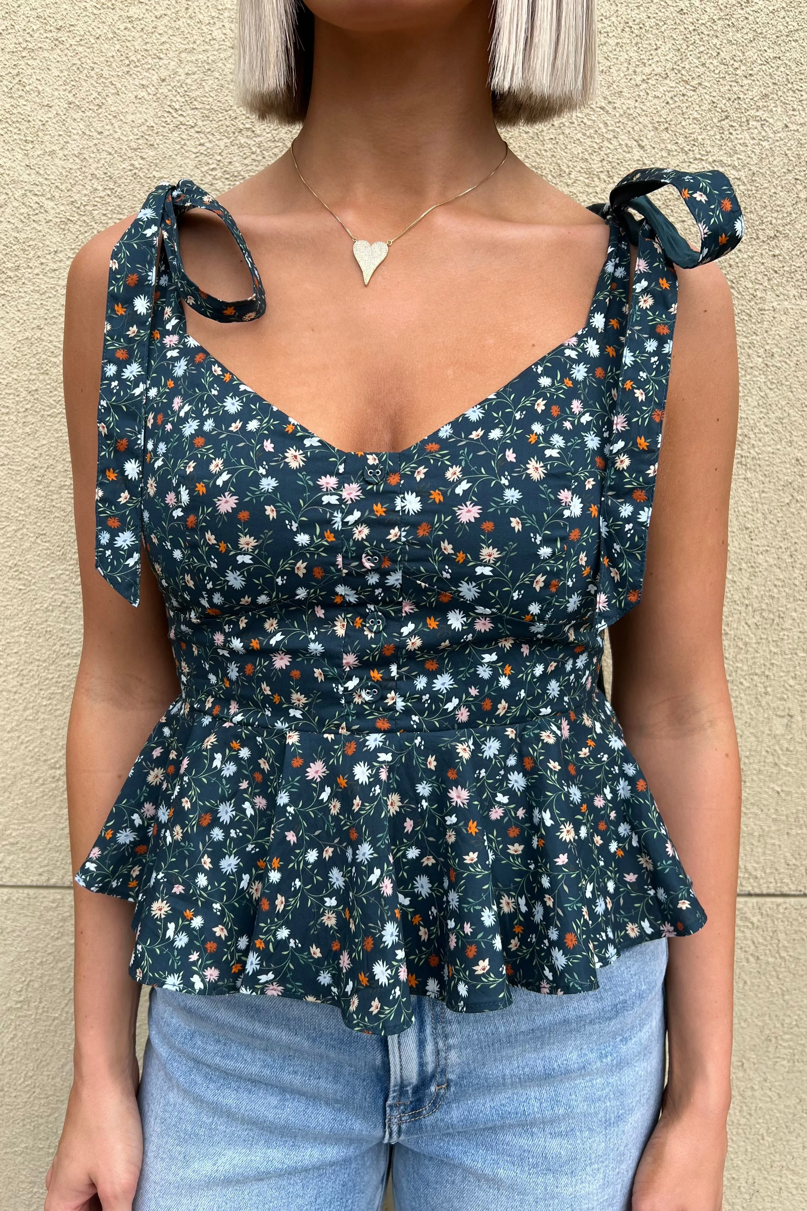 AYLA GREEN SHOULDER TIE TOP
