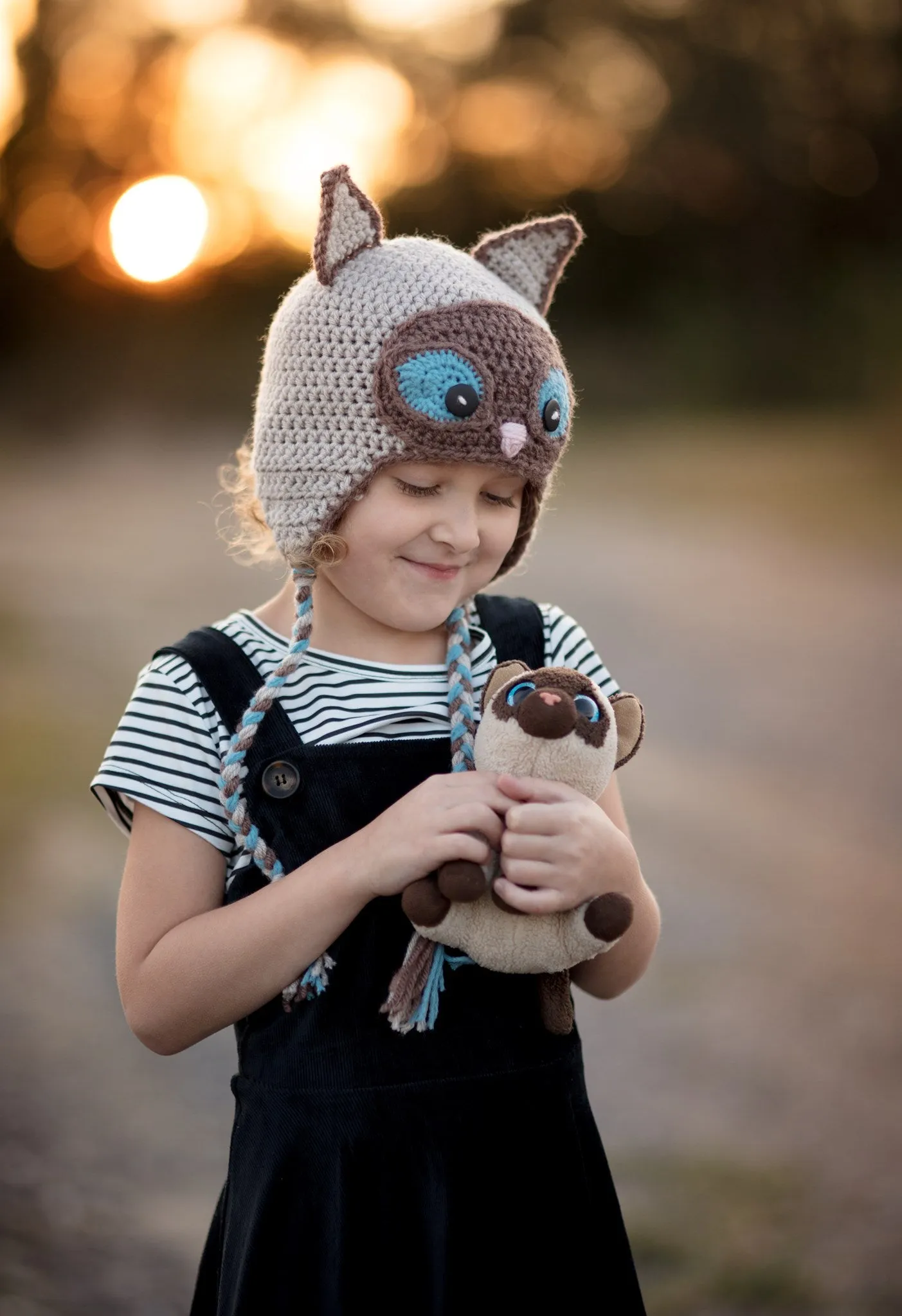Crochet Pattern for Siamese Cat Hat | Crochet Hat Pattern | Hat Crocheting Pattern | DIY Written Crochet Instructions