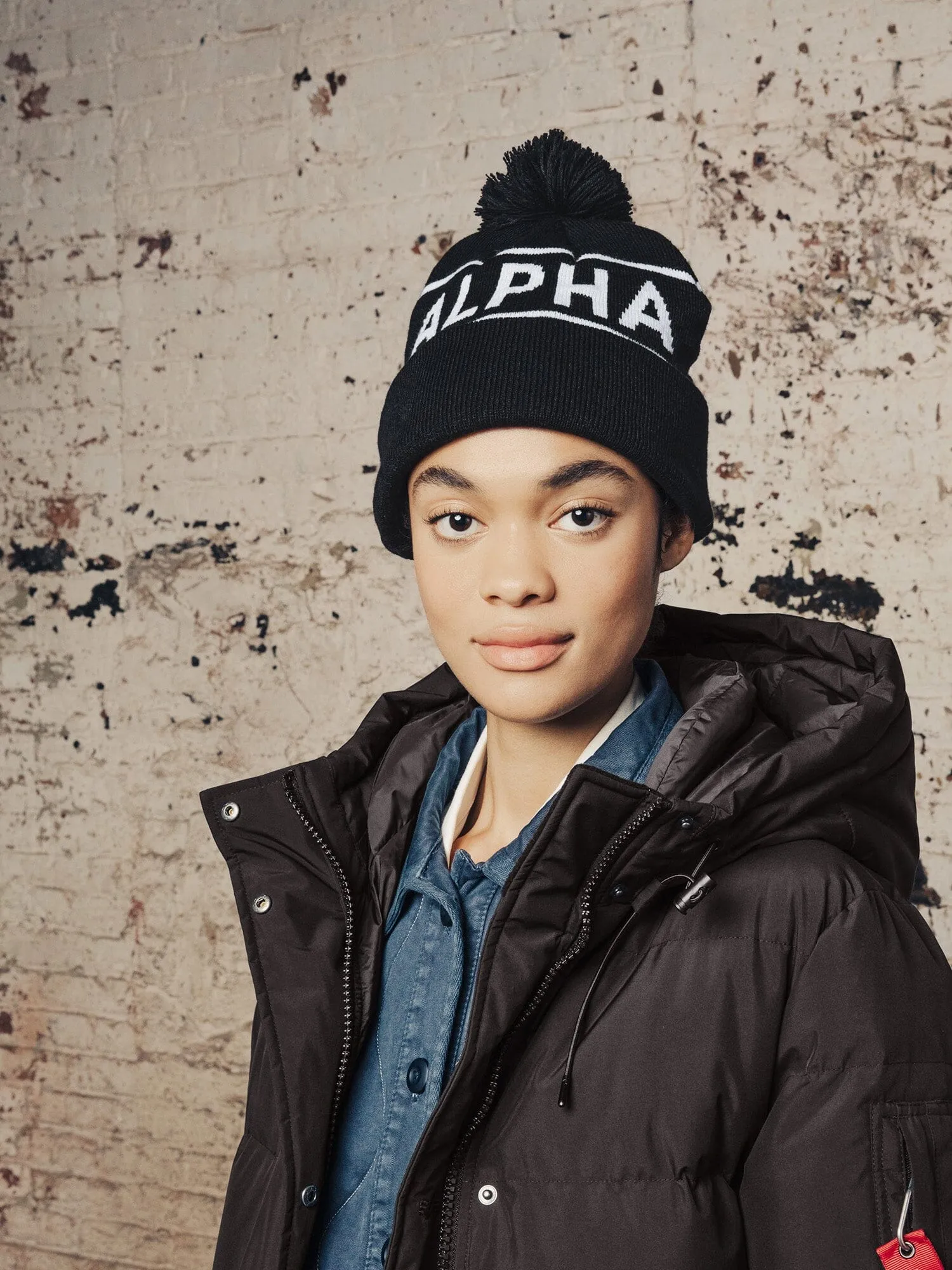 ESSENTIAL POM BEANIE