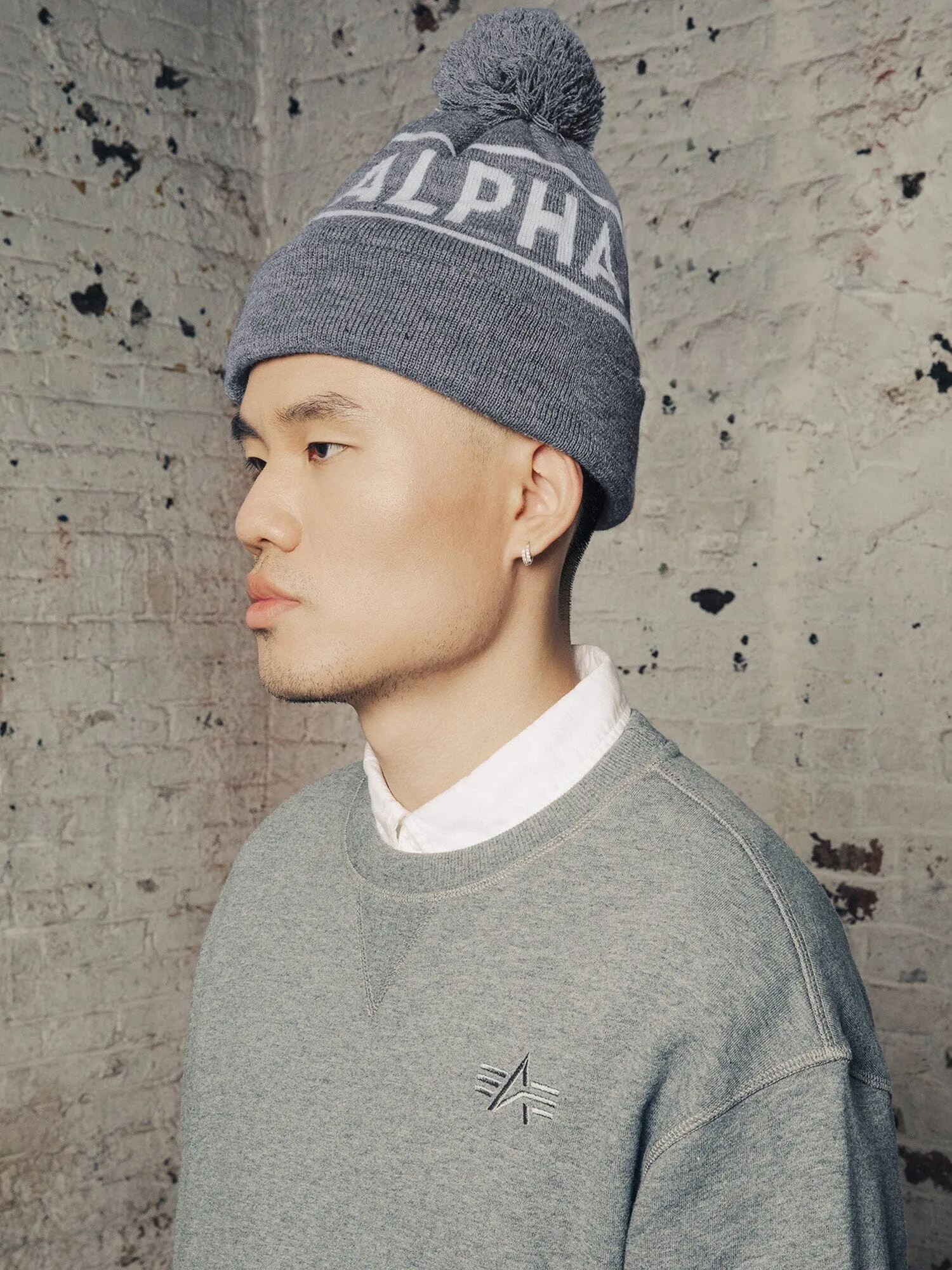 ESSENTIAL POM BEANIE