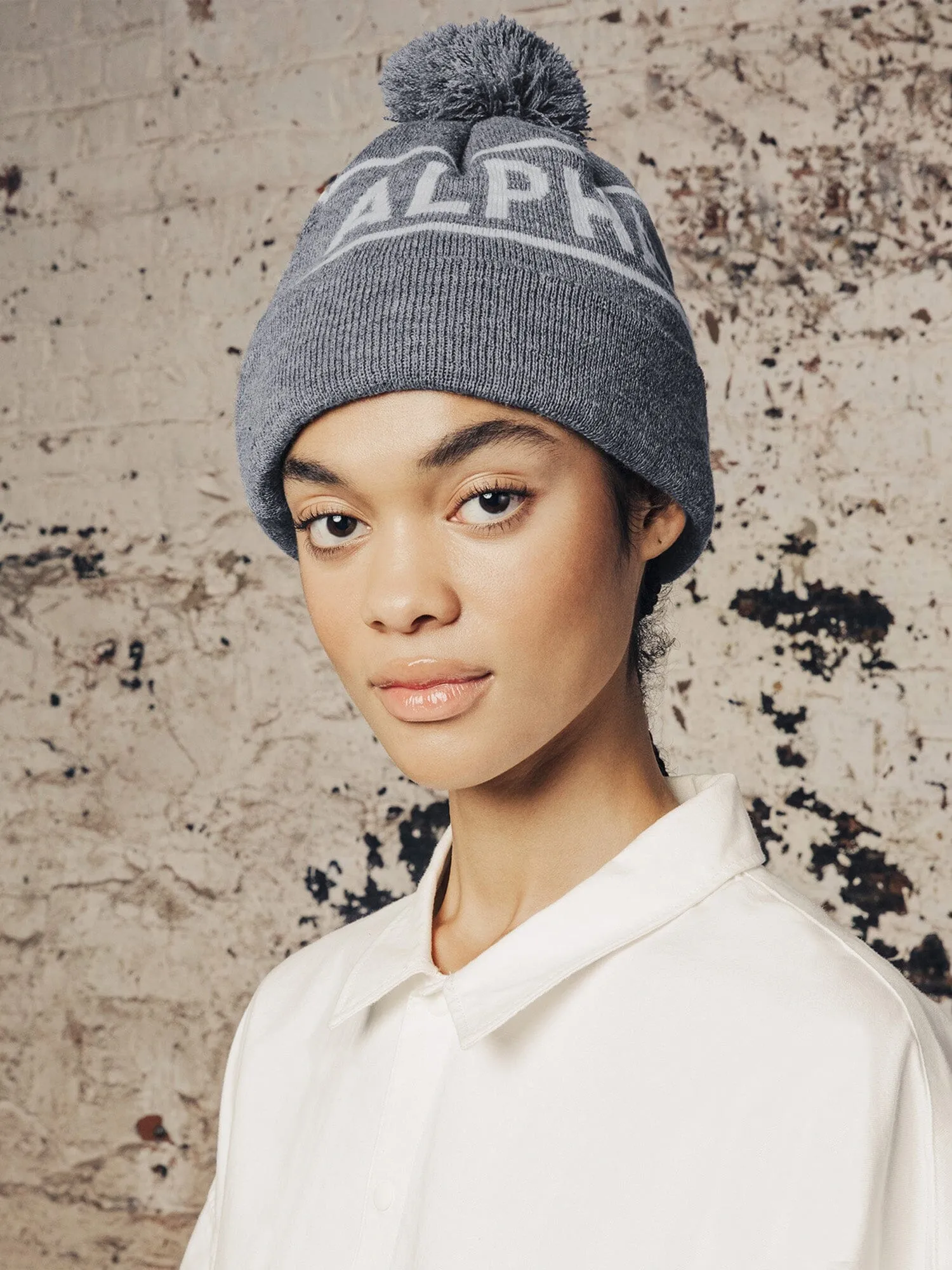 ESSENTIAL POM BEANIE