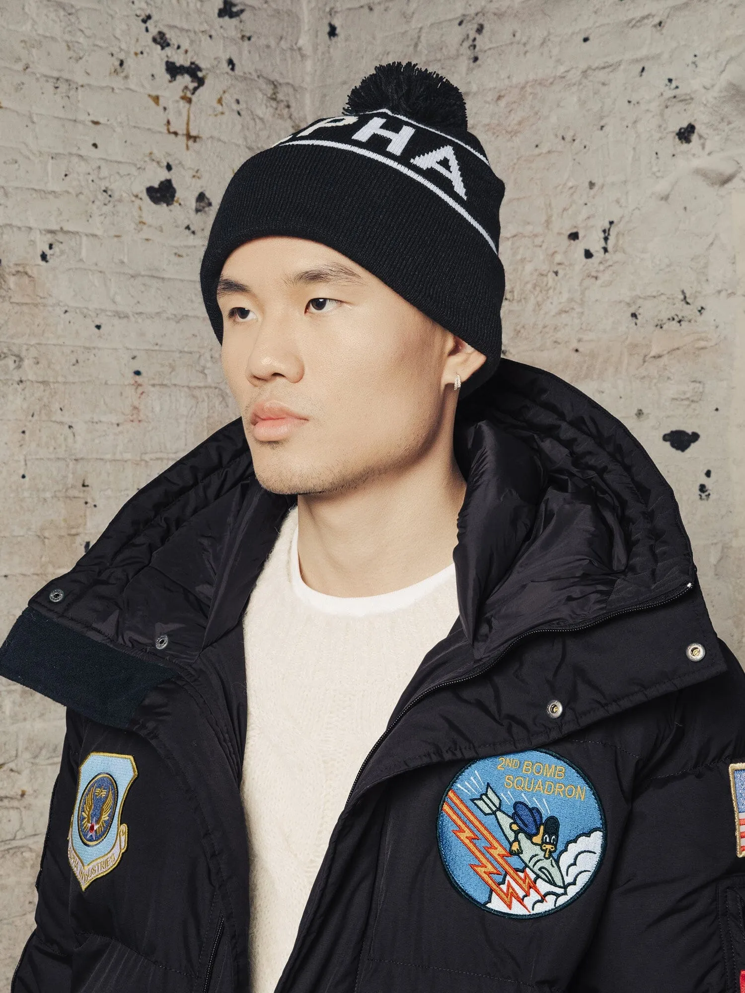ESSENTIAL POM BEANIE