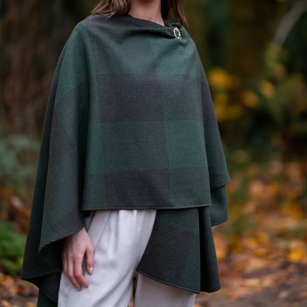 Holly Cape, Forest Green