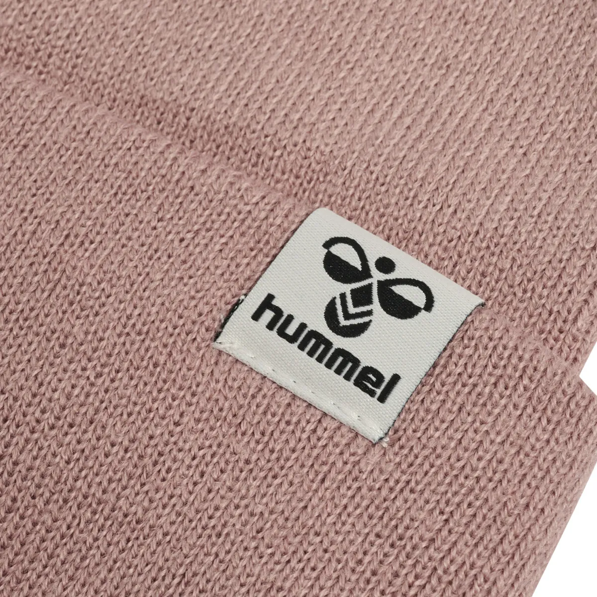 Hummel Kids&#x27; hmlPARK Beanie (2022) Woodrose | Buy Hummel Kids&#x27; hmlPARK Beanie (2022) Woodrose here | Outnorth