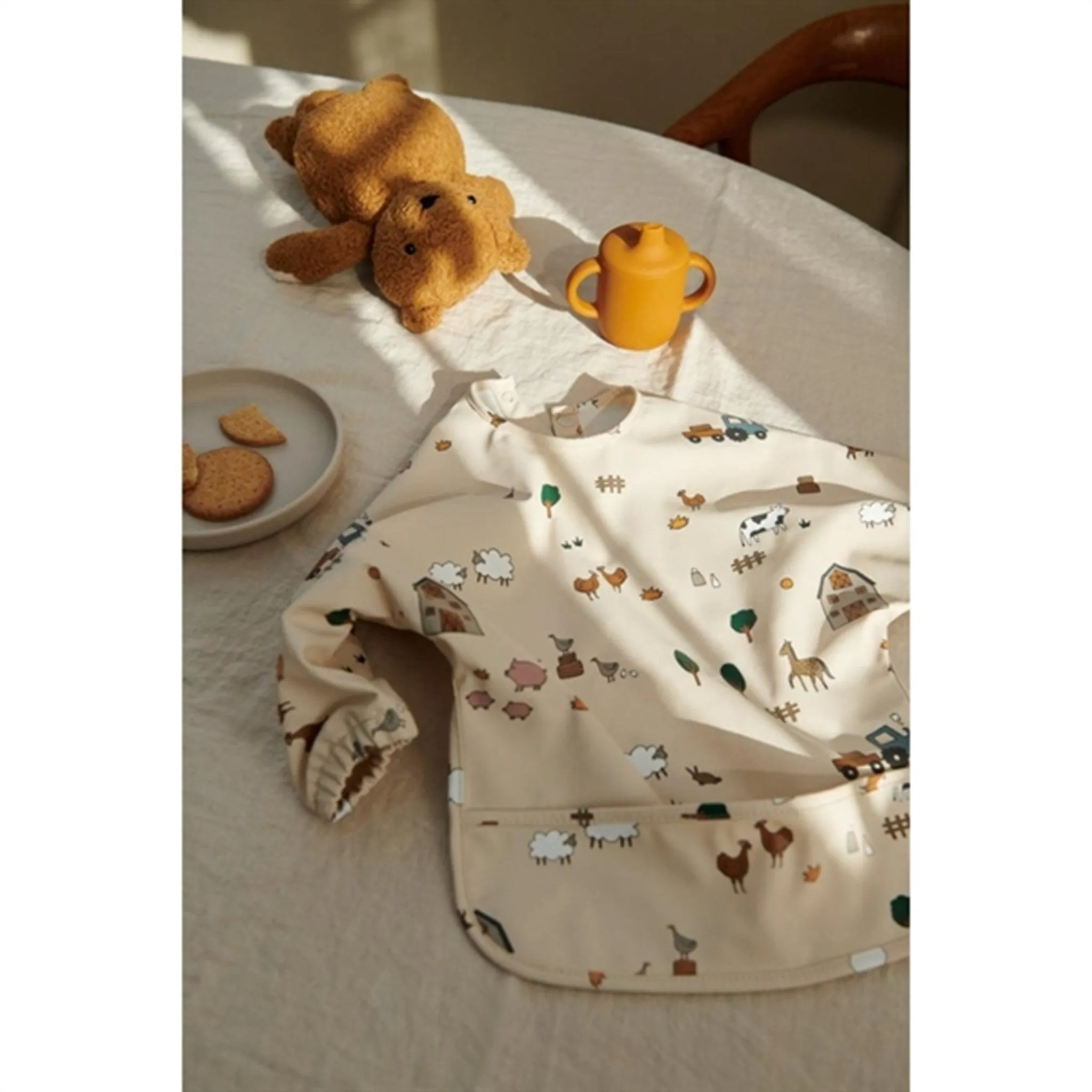 Liewood Merle Printed Cape Bib Farm / Sandy